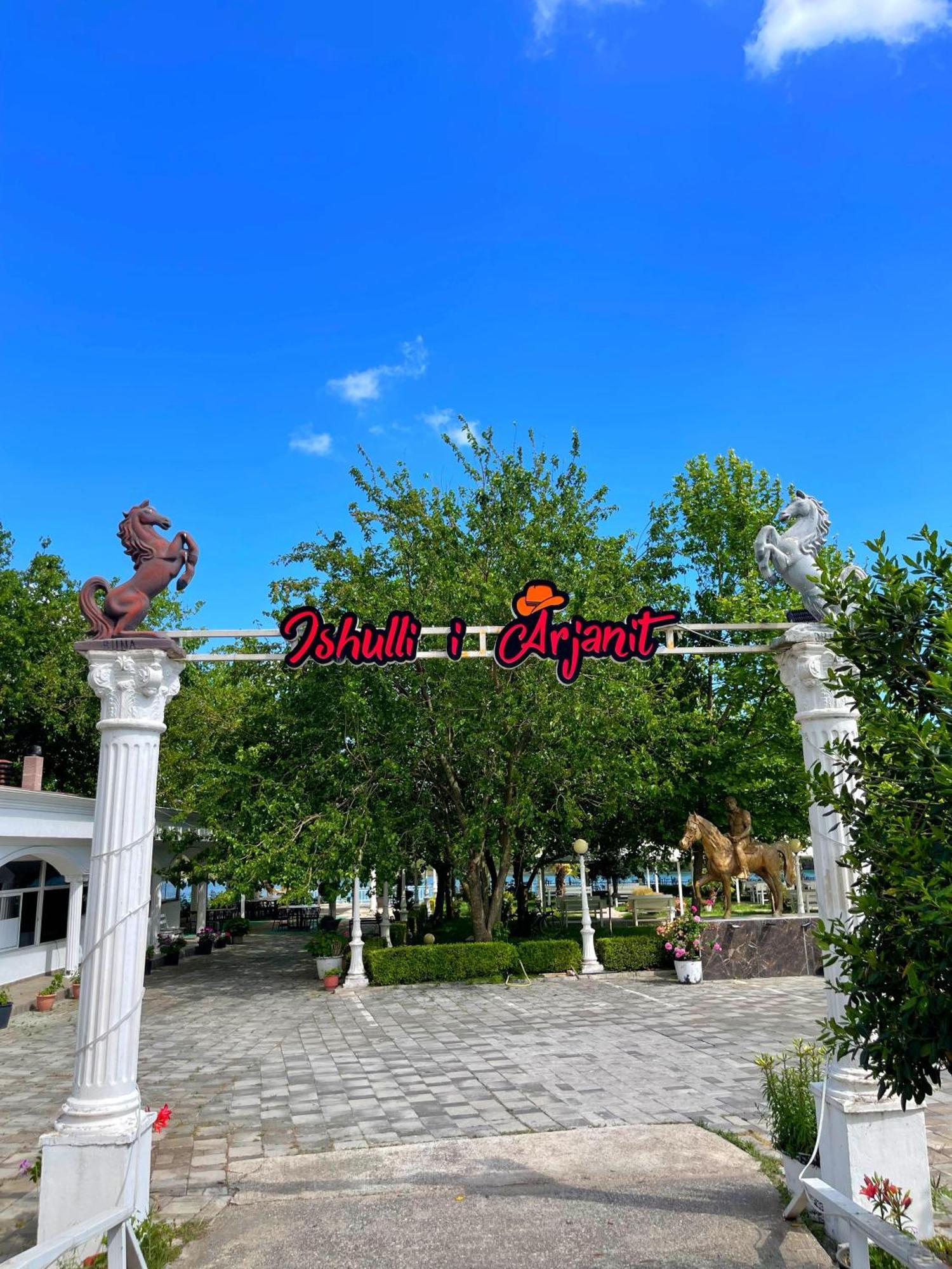Fantazia 4* Bahçallëk